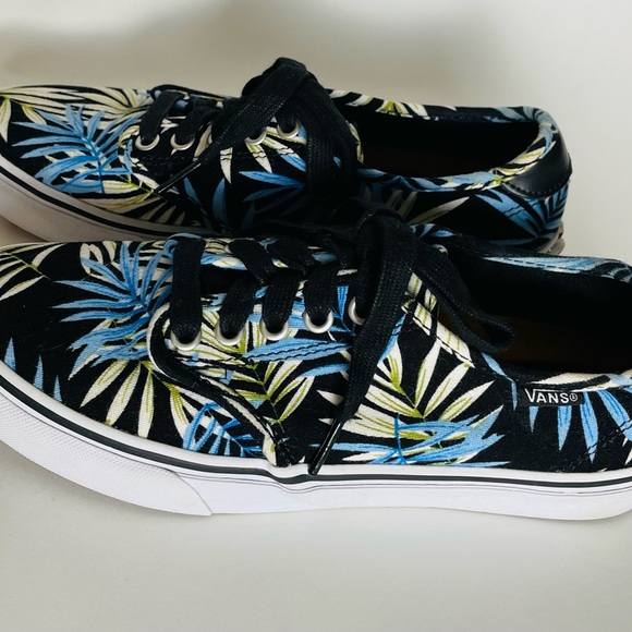 VANS•ORTHOLITE INSOLES• LEAF PATTERN•WOMENS SIZE 7.5 - Picture 2 of 7